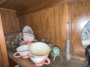 Vintage China & Glassware Mixed Estate Lot - TOYO Vase