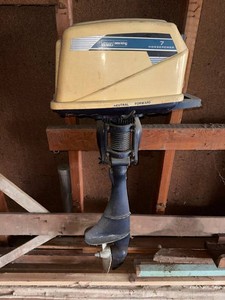 Outboard Motor - Vintage Montgomery Ward Sea King 7 HP (untested)