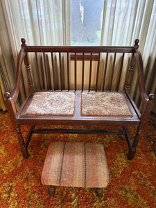Hall Bench & Stool Set - Spindle-Back Wood Entryway Furniture