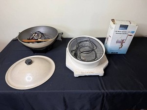 Kitchen Appliance Mixed Lot - Electric Wok, Countertop Cooker & Meat Grinder