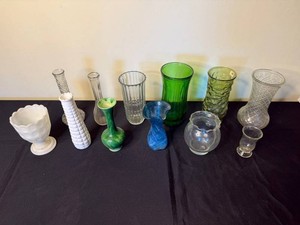 VTG Glass Vases & Vessels Mixed Lot - Decorative Assortment