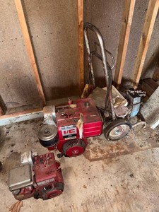Gas Engines & Reel Mower - Briggs & Stratton Mixed Lot