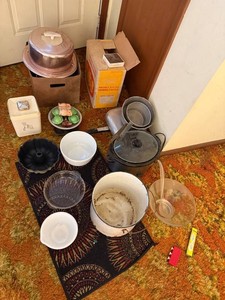 Kitchenware Mixed Lot - Electric Grinder, Cookware, Bakeware & Serving Pieces