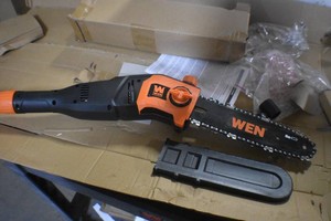 WEN CP0810 Electric Pole Saw, Corded, 8-Amp, 10-Inch with 14-Foot Reach Current price$74.99