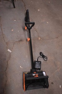 WEN 20720 20V Max 12-Inch Cordless Snow Shovel with 5Ah Battery and Charger