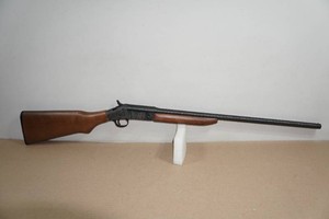 Harrington & Richardson Model 088 20 Gauge Single-Shot Shotgun - 26 Barrel