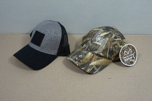 2 Hats