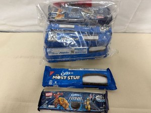 12x Variety of Oreos