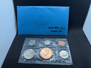 1983 Denver Mint Souvenir Set