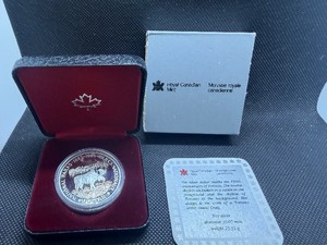 1985 Canada Dollar in Case