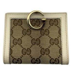 Gucci GG Supreme Canvas & Ivory Leather Compact Wallet w Gold-Tone G Ring Retail $495
