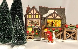 Department 56 Dickens' Village Fezziwig's Ballroom Gift Set