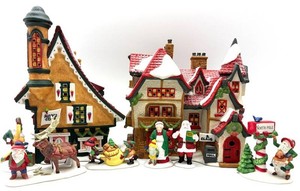 Department 56 Heritage Village North Pole Series Mixed Lot