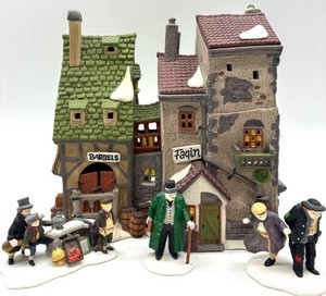 Heritage Village Collection Oliver Twist Dickens Village Mixed Lot