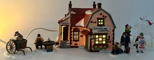 Heritage Village Collection Dickens Village Mixed Lot - 4 Boxed Pieces