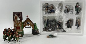 Department 56 Dickens Village Postern, Pipers & Carol Reading Mixed Lot