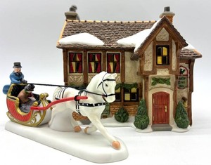 Department 56 Dickens Village Holly-Tree Inn Set