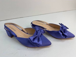 Womens 7M size