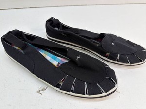 Womens 11 M size