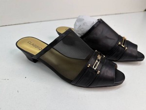 Womens 7M size