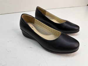 Womens 8M size