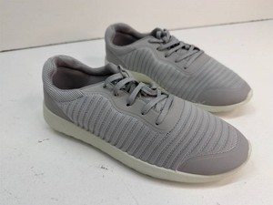 Womens 11 M size