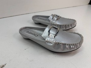Womens 7 12 M size