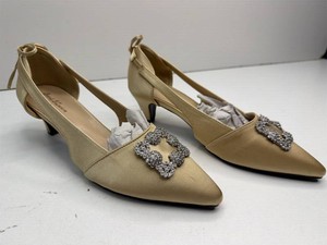 Womens 9.5 m size