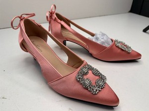Womens 8.5 W