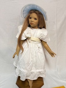 Annette Himstedt Tara Vinyl Collector Doll White Dress Blue Hat 26in