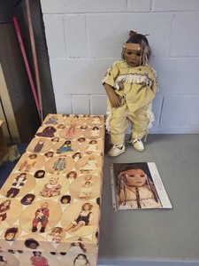 Annette Himstedt Takuma Vinyl Doll w Box & Paperwork 1995 Spain