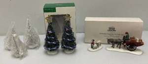 Collectible Department 56 The Heritage Village Collection Accessories Pieces In Original Boxes
