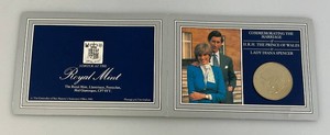 Highly Collectible Royal Mint Commemorating The Marriage Of Prince Charles And Lady Diana (Sealed)
