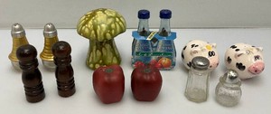 Misc. Vintage Collectible Salt & Pepper Shakers Sets