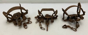 Vintage Victor Metal Traps 6