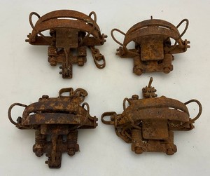 Vintage Victor Metal Traps 5