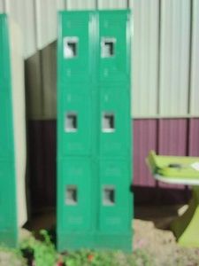 GREEN 6 DOOR LOCKER