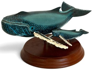 O - Whale Sculpture - Nature Crafts Humpback Whales Limited Edition