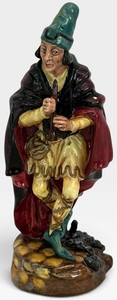 O - Vintage Royal Doulton The Pied Piper Figurine HN 2102
