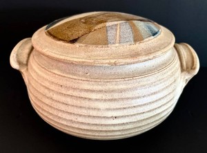 SR - Studio Pottery Hand-Thrown Covered Dish With Abstract Lid