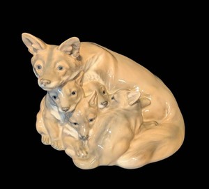 MB - Royal Copenhagen Vixen and Kits Porcelain Figurine