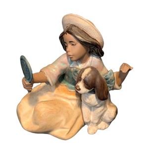 MB - Lladro Whos the Fairest Porcelain Figurine #5468