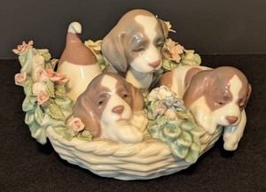 MB - Lladr A Litter of Love Porcelain Figurine #1441 - Broken Handle