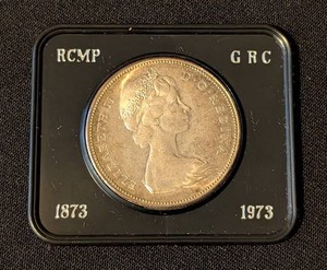 LR - Canadian Silver Dollar - Vintage 1967 Centennial Issue
