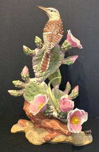 SR - Boehm Limited Edition Bisque Porcelain Figural Group - Cactus Wren (400-17)