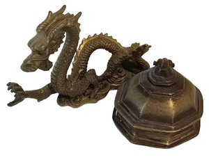 SR - Ink Well & Feng Shui Dragon Figure - 2-Piece Mixed Lot