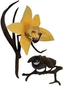 SR - Decorative Metal Flower & Bird Figures (Lot of 2)