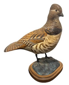 SR - Original Wooden Bird Factory Grouse Sculpture
