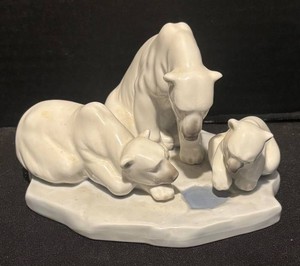 SR - Lladr Bearly Love Polar Bear Family Figurine #1443 - Retired