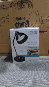 OTTLITE WIRELESS CHARGING LED DESK LAMP